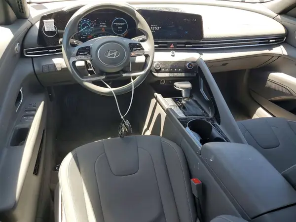 KMHLM4DJ9RU103107 2024 HYUNDAI ELANTRA - Image 8