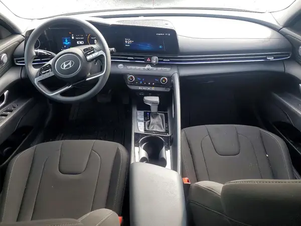 KMHLM4DJ9RU113846 2024 HYUNDAI ELANTRA - Image 8