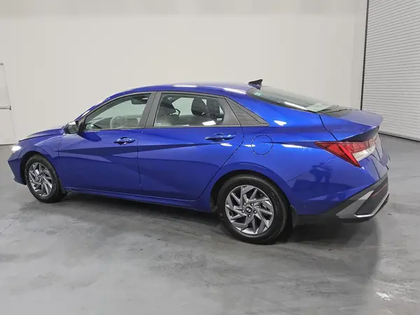 KMHLM4DJ9RU114009 2024 HYUNDAI ELANTRA - Image 2