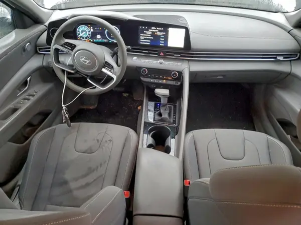 KMHLM4DJ9RU116777 2024 HYUNDAI ELANTRA - Image 8