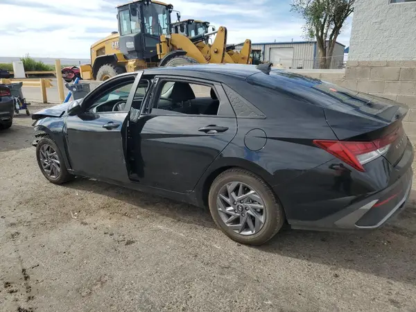 KMHLM4DJ9RU120294 2024 HYUNDAI ELANTRA - Image 2