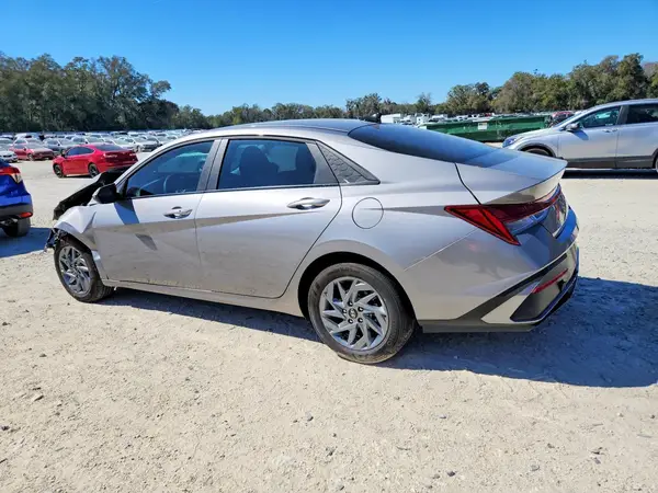 KMHLM4DJ9SU122326 2025 HYUNDAI ELANTRA - Image 2