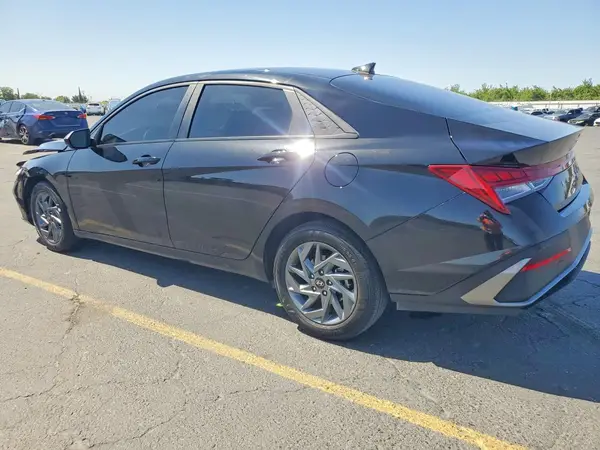 KMHLM4DJ9SU151289 2025 HYUNDAI ELANTRA - Image 2