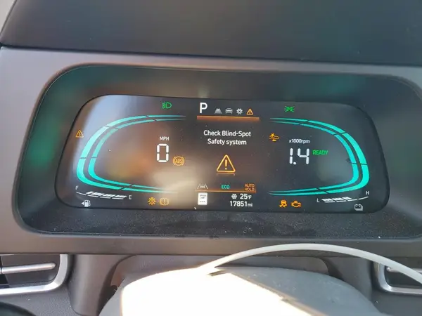 KMHLM4DJ9SU160249 2025 HYUNDAI ELANTRA - Image 8