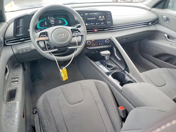 KMHLM4DJ9SU162843 2025 HYUNDAI ELANTRA - Image 8