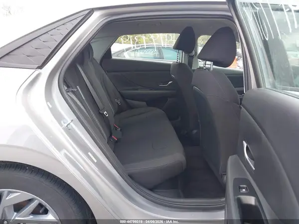 KMHLM4DJ9SU164995 2025 HYUNDAI ELANTRA - Image 8