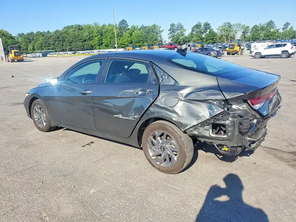 KMHLM4DJ9SU179030 2025 HYUNDAI ELANTRA - Image 2