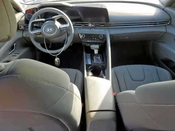KMHLM4DJXRU095017 2024 HYUNDAI ELANTRA - Image 8