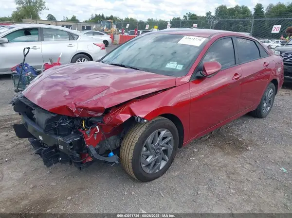 KMHLM4DJXRU096104 2024 HYUNDAI ELANTRA - Image 2