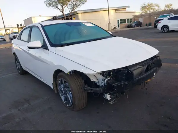 KMHLM4DJXRU097320 2024 HYUNDAI ELANTRA - Image 1