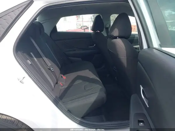 KMHLM4DJXRU097897 2024 HYUNDAI ELANTRA - Image 8