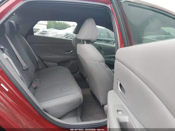 KMHLM4DJXRU104511 2024 HYUNDAI ELANTRA - Image 8