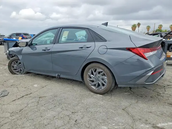 KMHLM4DJXRU104976 2024 HYUNDAI ELANTRA - Image 2