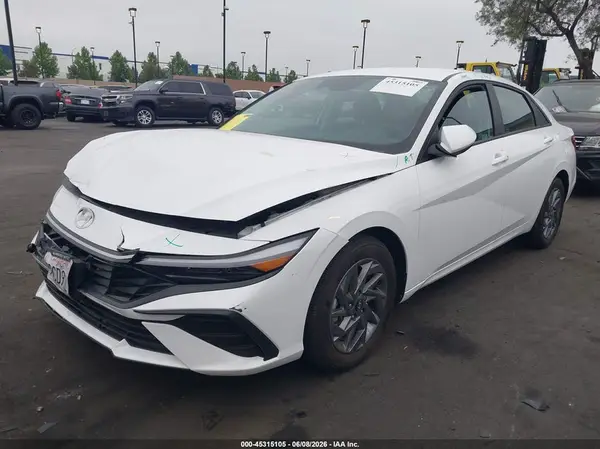 KMHLM4DJXRU108154 2024 HYUNDAI ELANTRA - Image 2