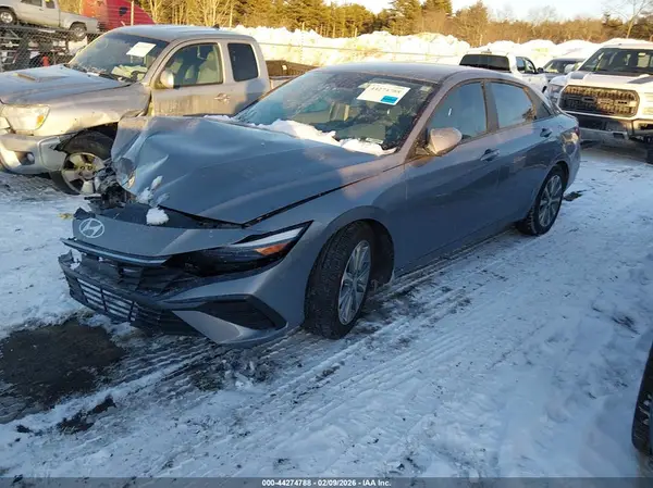 KMHLM4DJXRU109059 2024 HYUNDAI ELANTRA - Image 2