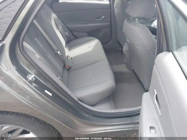 KMHLM4DJXRU110356 2024 HYUNDAI ELANTRA - Image 8