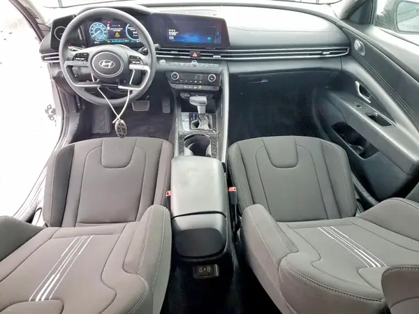 KMHLM4DJXRU118182 2024 HYUNDAI ELANTRA - Image 8