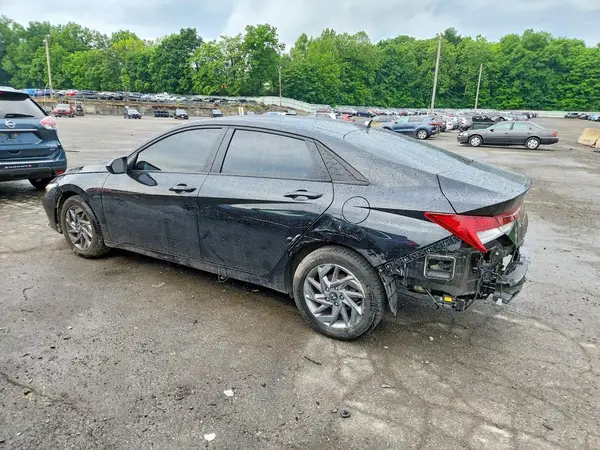 KMHLM4DJXRU119252 2024 HYUNDAI ELANTRA - Image 2