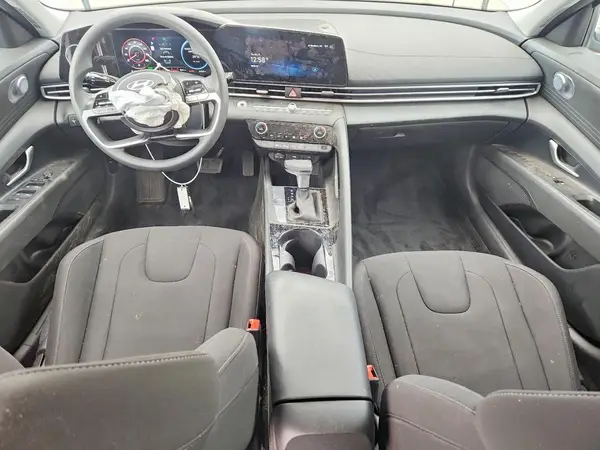 KMHLM4DJXRU121051 2024 HYUNDAI ELANTRA - Image 8
