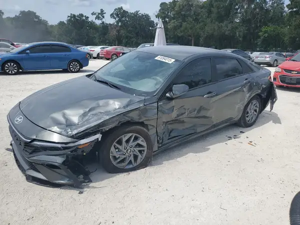 KMHLM4DJXSU124070 2025 HYUNDAI ELANTRA - Image 1