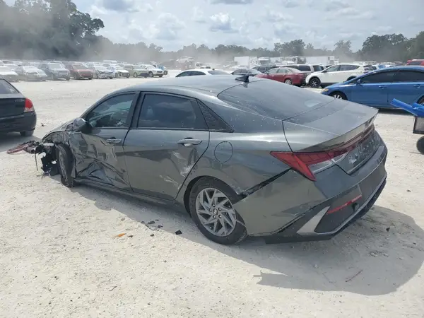 KMHLM4DJXSU124070 2025 HYUNDAI ELANTRA - Image 2