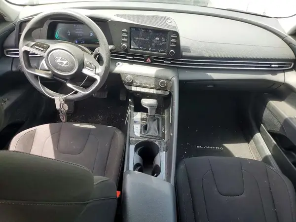 KMHLM4DJXSU126501 2025 HYUNDAI ELANTRA - Image 8