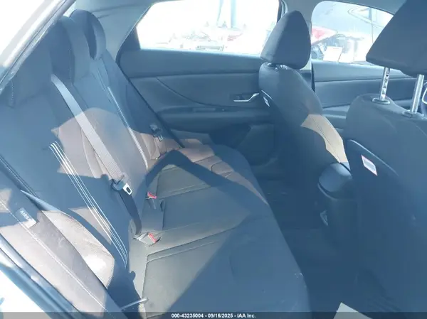 KMHLM4DJXSU140334 2025 HYUNDAI ELANTRA - Image 8