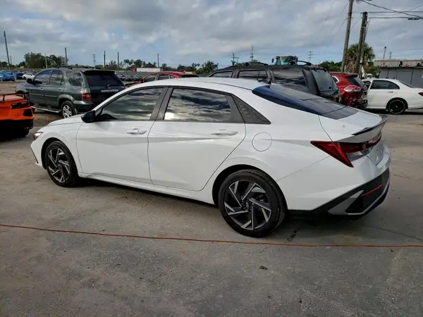 KMHLM4DJXSU147297 2025 HYUNDAI ELANTRA - Image 2