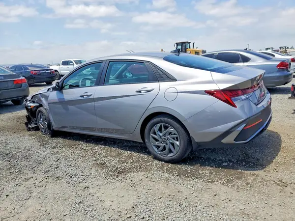 KMHLM4DJXSU149244 2025 HYUNDAI ELANTRA - Image 2