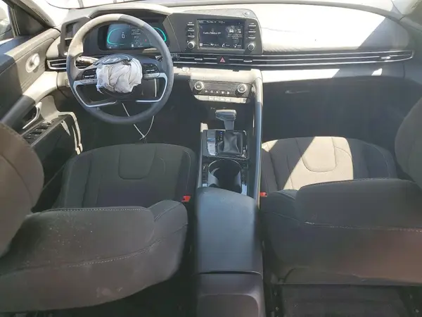 KMHLM4DJXSU160065 2025 HYUNDAI ELANTRA - Image 8