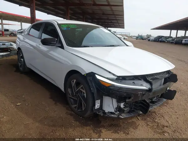 KMHLM4DJXSU162351 2025 HYUNDAI ELANTRA - Image 1
