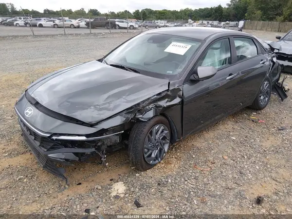 KMHLM4DJXSU162723 2025 HYUNDAI ELANTRA - Image 2