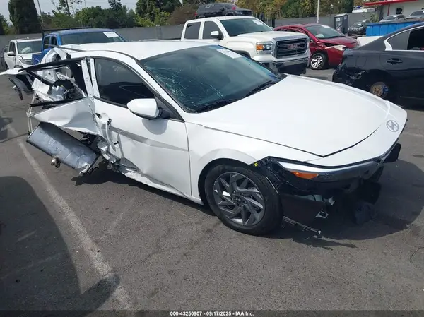 KMHLM4DJXSU167453 2025 HYUNDAI ELANTRA - Image 1