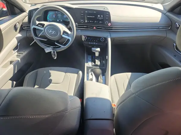 KMHLM4DJXSU167582 2025 HYUNDAI ELANTRA - Image 8