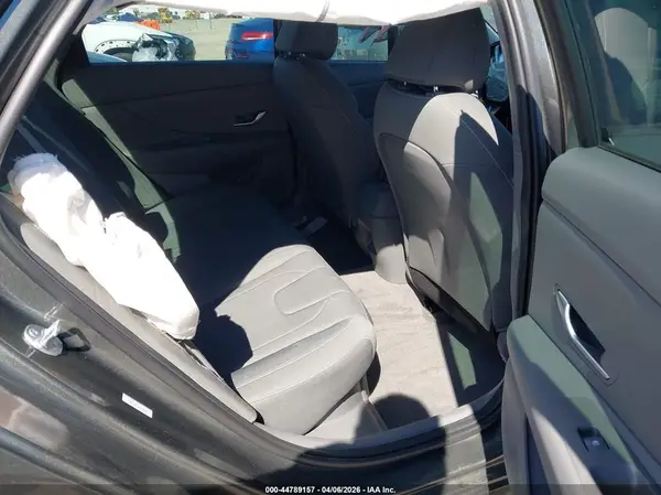 KMHLM4DJXSU169087 2025 HYUNDAI ELANTRA - Image 8