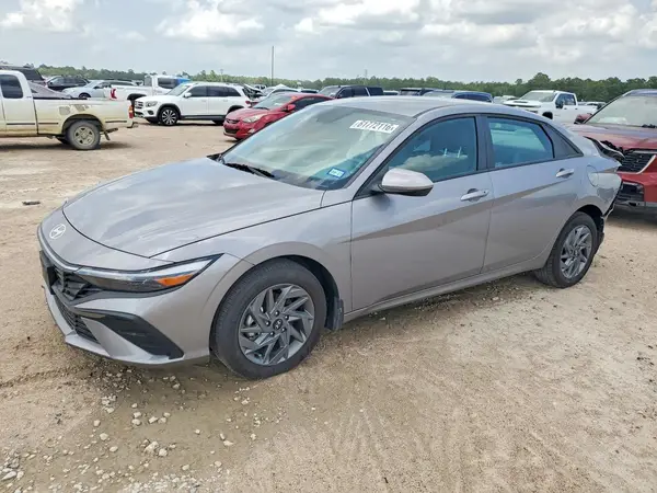 KMHLM4DJXSU169199 2025 HYUNDAI ELANTRA - Image 1