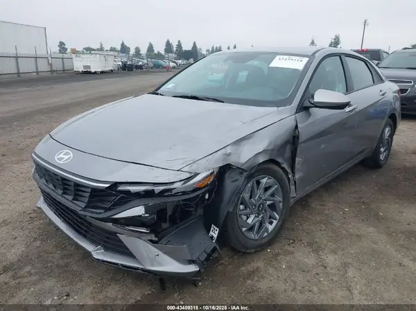 KMHLM4DJXSU171955 2025 HYUNDAI ELANTRA - Image 2