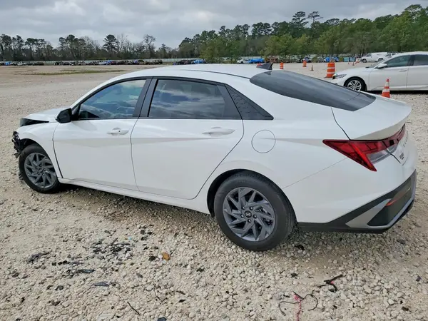 KMHLM4DJXSU177724 2025 HYUNDAI ELANTRA - Image 2