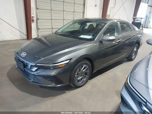 KMHLM4DJXTU183105 2026 HYUNDAI ELANTRA - Image 2