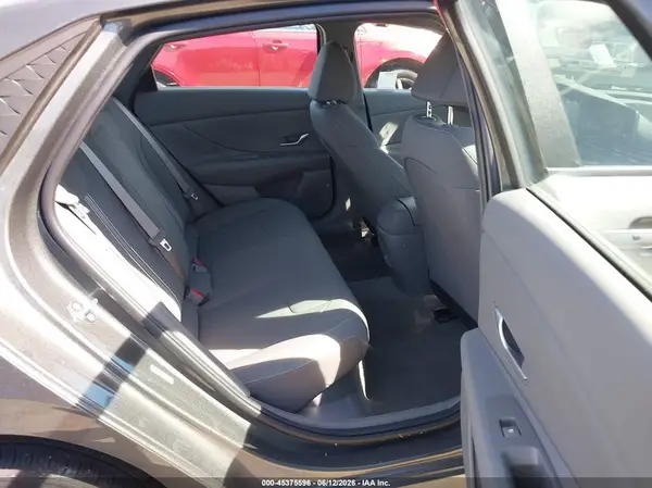 KMHLM4DJXTU189289 2026 HYUNDAI ELANTRA - Image 8