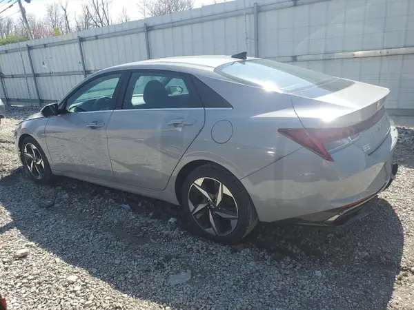 KMHLN4AG0NU256572 2022 HYUNDAI ELANTRA - Image 2