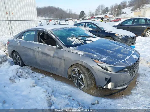 KMHLN4AG2NU344877 2022 HYUNDAI ELANTRA - Image 1