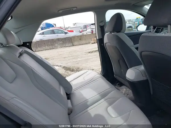 KMHLN4AG3NU214459 2022 HYUNDAI ELANTRA - Image 8