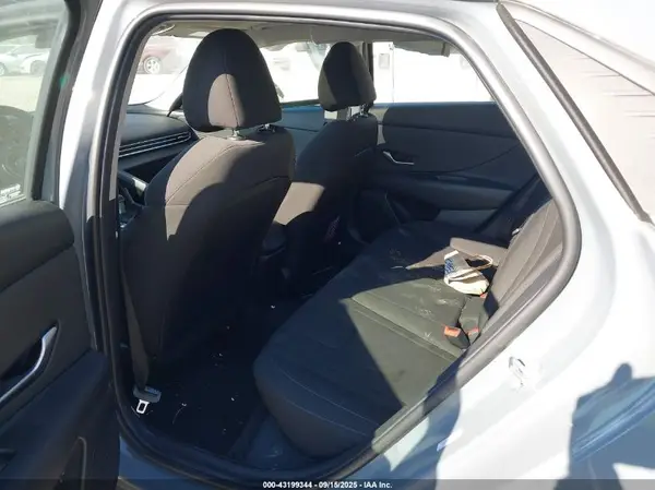 KMHLN4AG5NU298154 2022 HYUNDAI ELANTRA - Image 8