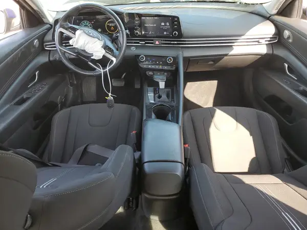 KMHLN4AG7NU217249 2022 HYUNDAI ELANTRA - Image 8
