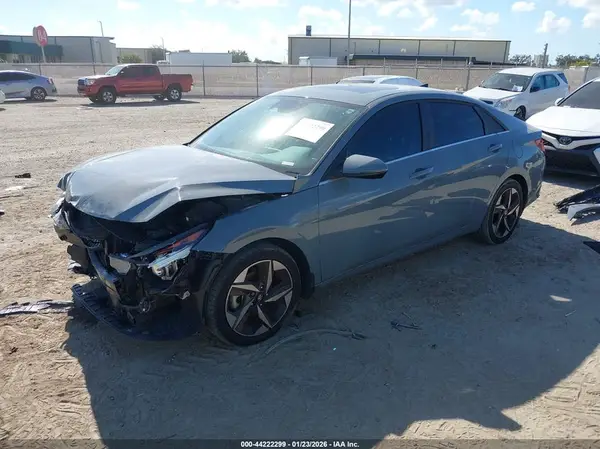 KMHLN4AG9NU349221 2022 HYUNDAI ELANTRA - Image 2