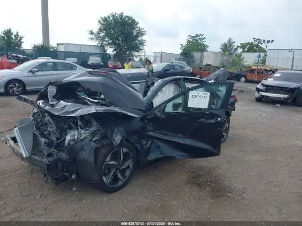 KMHLN4AG9NU354242 2022 HYUNDAI ELANTRA - Image 2