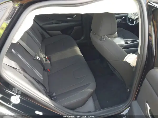 KMHLN4AGXNU256109 2022 HYUNDAI ELANTRA - Image 8