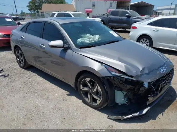 KMHLN4AJ1NU027118 2022 HYUNDAI ELANTRA - Image 1