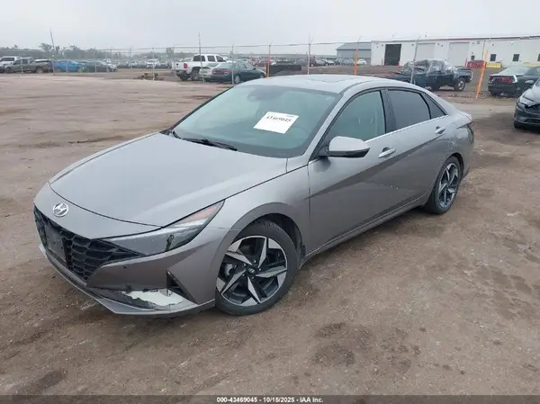 KMHLN4AJ3NU024267 2022 HYUNDAI ELANTRA - Image 2